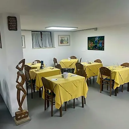 Thomas 3* מרינה די קמפו