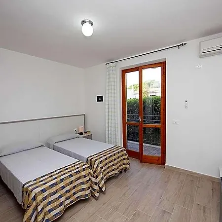 Thomas Hotel 3*